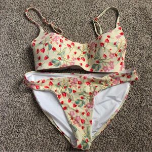 Victoria’s Secret bikini. 2022 style. Small top. Medium bottom